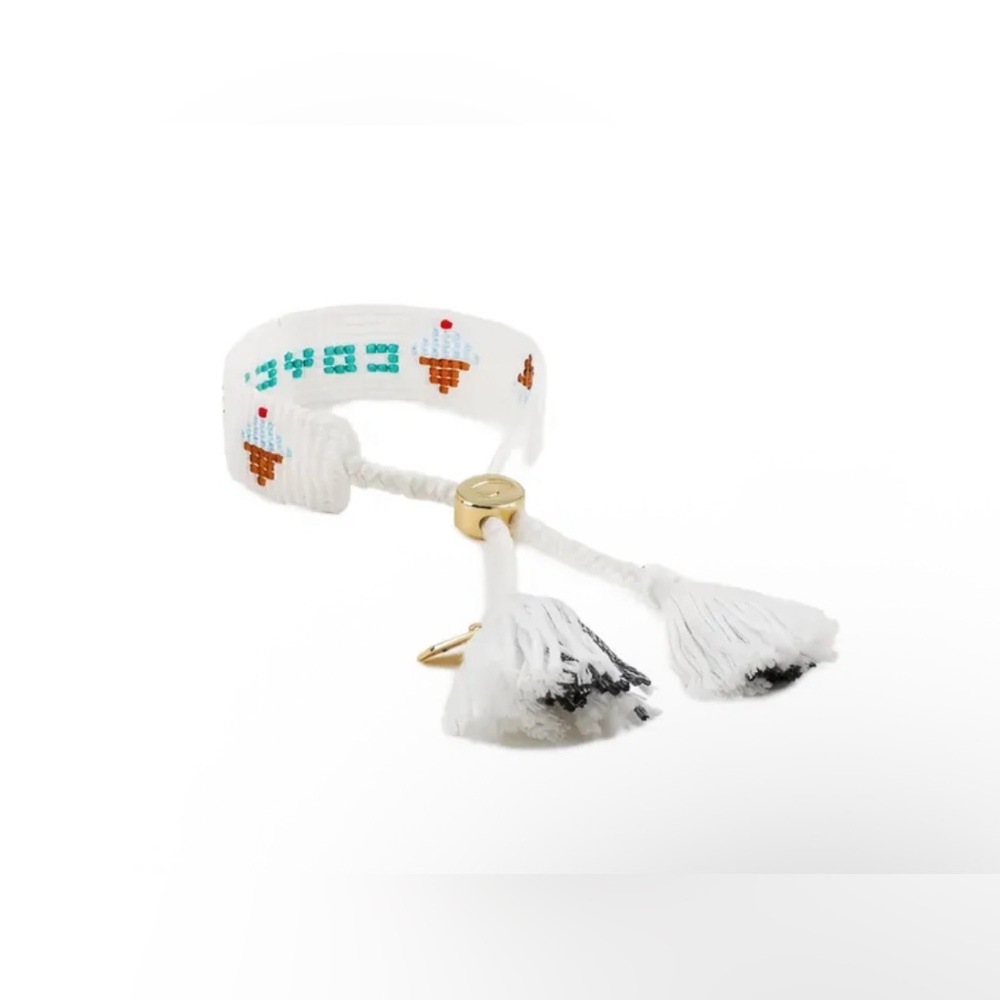 Coach ice cream beaded bracelet new .  Color White - Picture 3 of 6